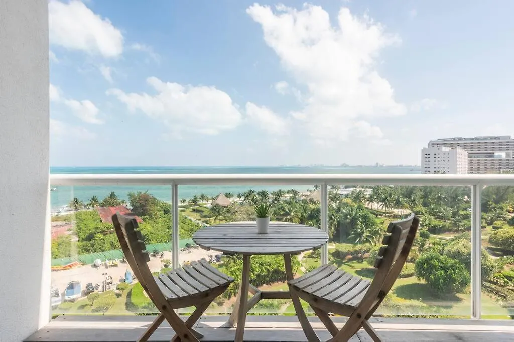 Apartment *Sun Scape Beachfront Studio By Casa Paraiso* Cancun
