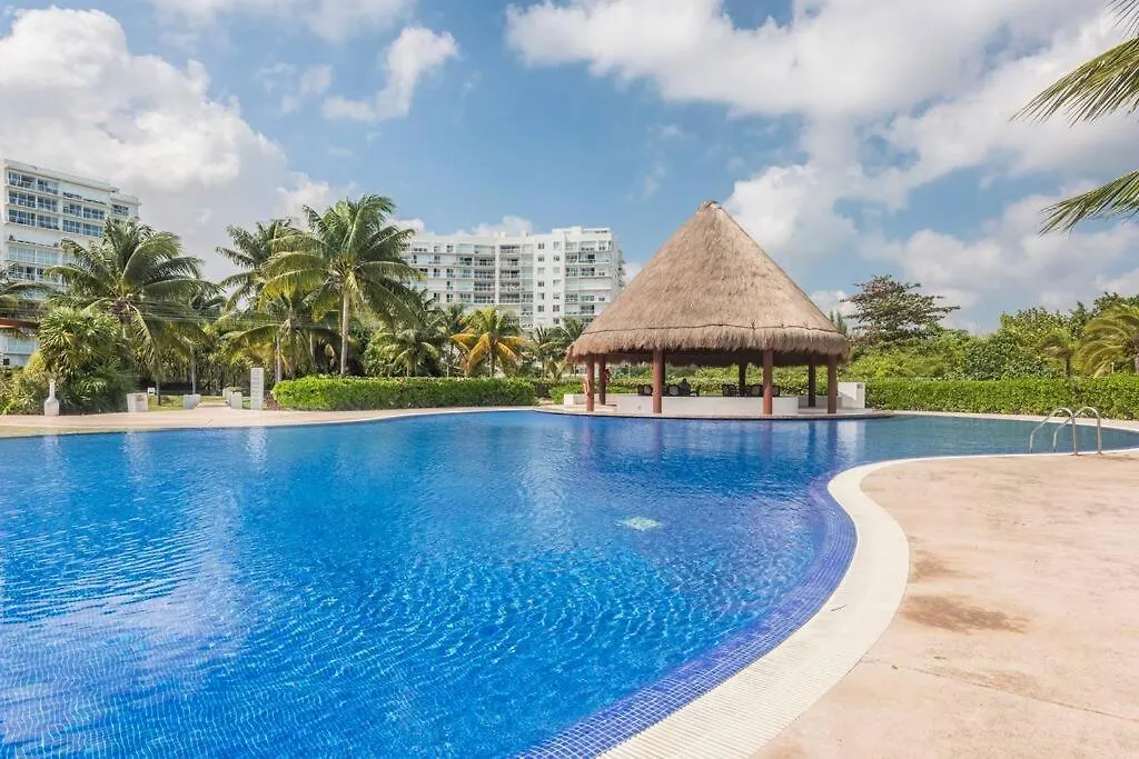 *Sun Scape Beachfront Studio By Casa Paraiso* Cancun Mexico